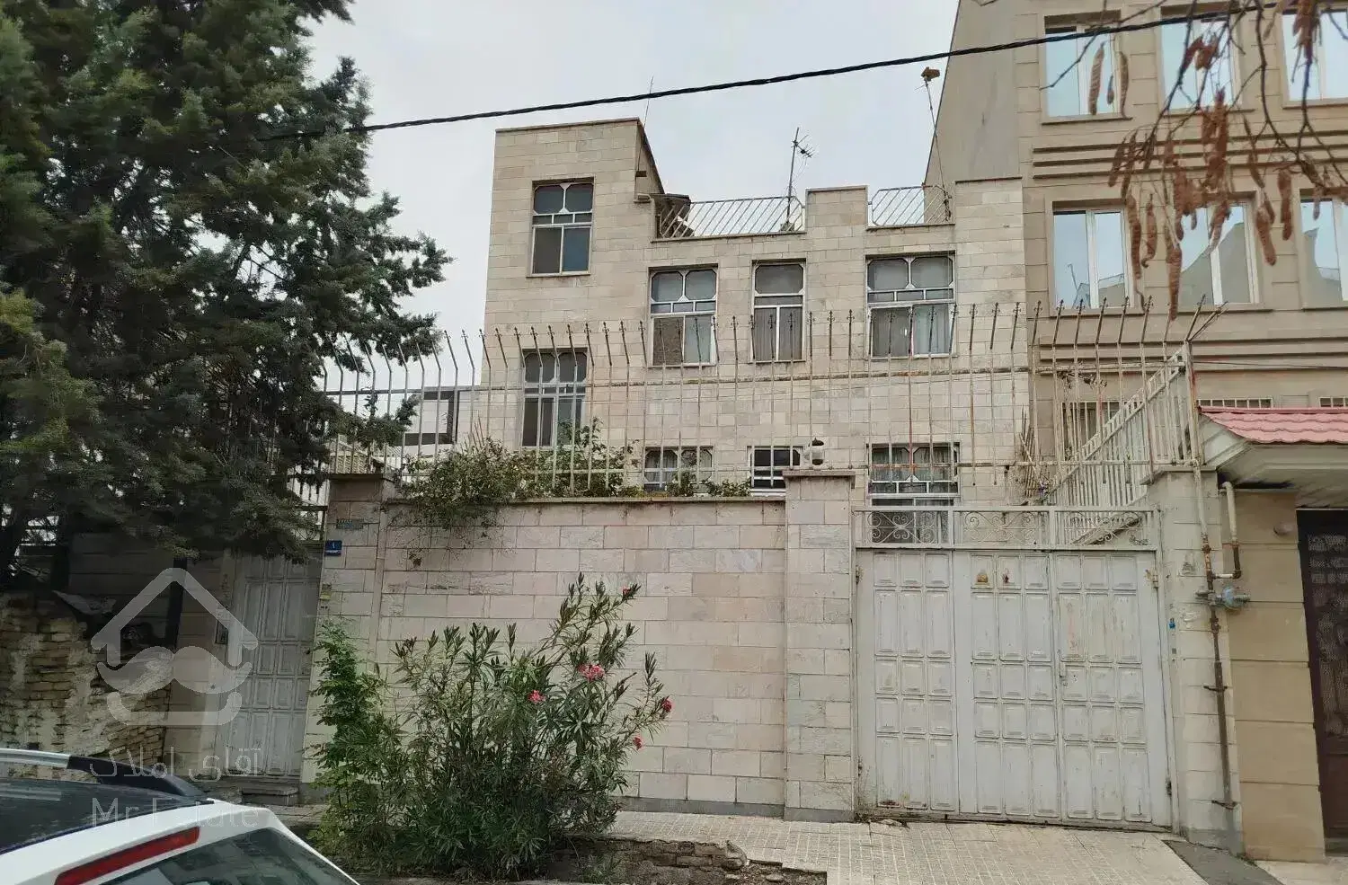 ۲۵۰ متر زمین کلنگی، سند تک برگ شخصی