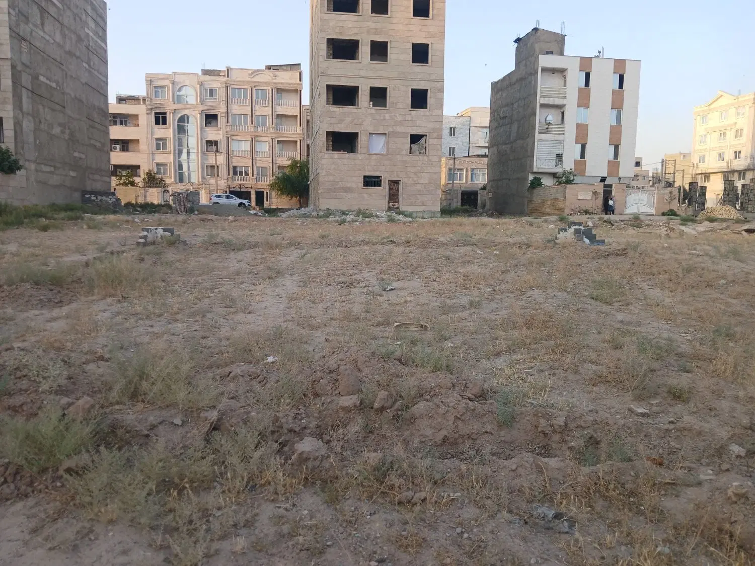 210متر زمین.خبرنگارموقعیت استثنایی آپارتمان ویلایی