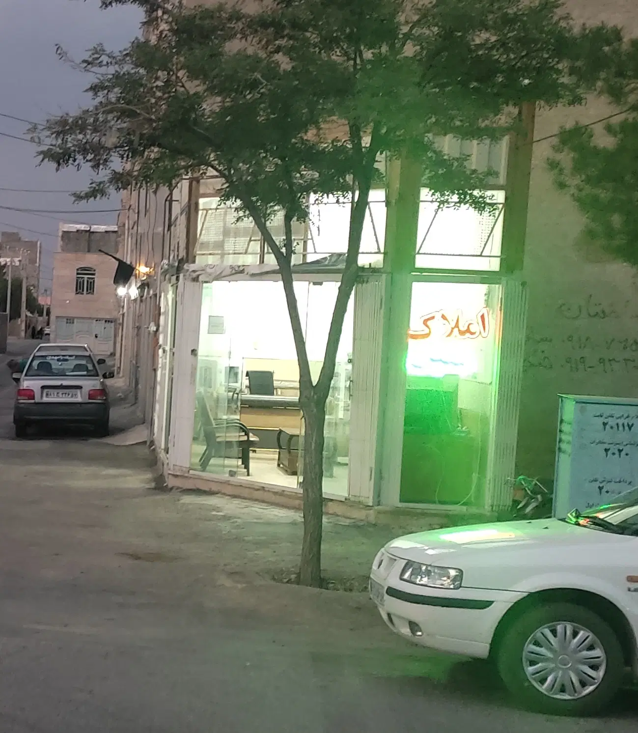 مغازه 20 متری دو نبش شهرک بهاران