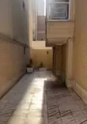 ۱۲۰ متری ابولحسن حیاط اختصاصی