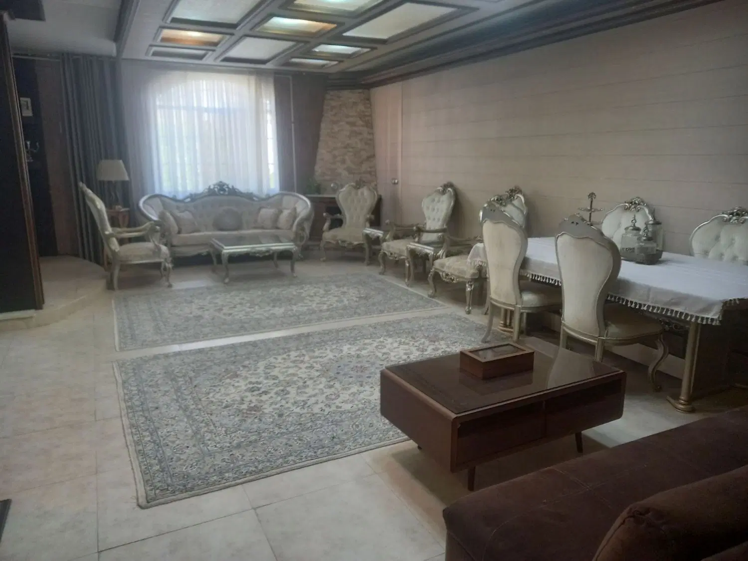 آپارتمان سه خواب خیابان دانشگاه
