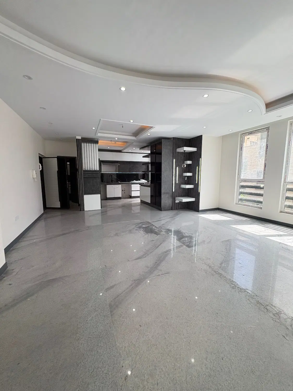 نارمک _ علم و صنعت _ ۱۳۶متر _ فول امکانات