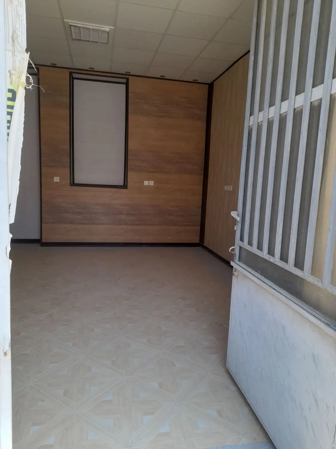 مغازه ۲۵ متری مرتب