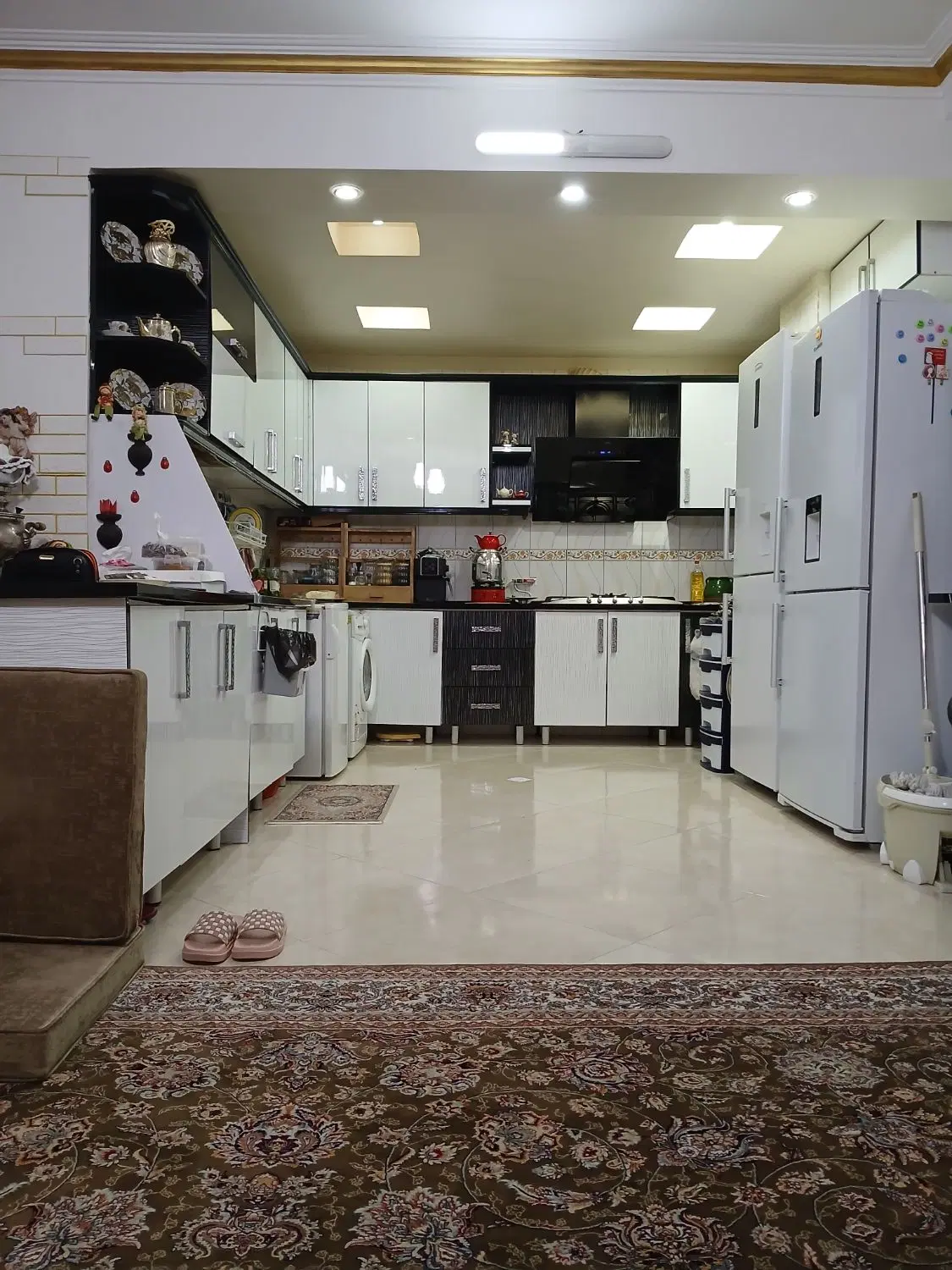 فروش واحد ۸۰متری طبقه دوم روبه نما شهرک ارم