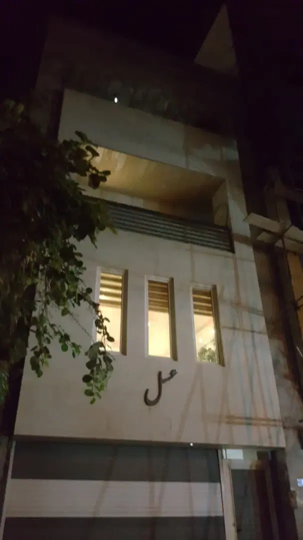 زمین دو نبش