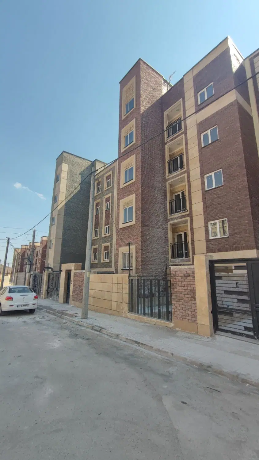 فروش آپارتمان ۱۰۶ متری پروژه ۱۳۰ هکتاری غدیر پرند