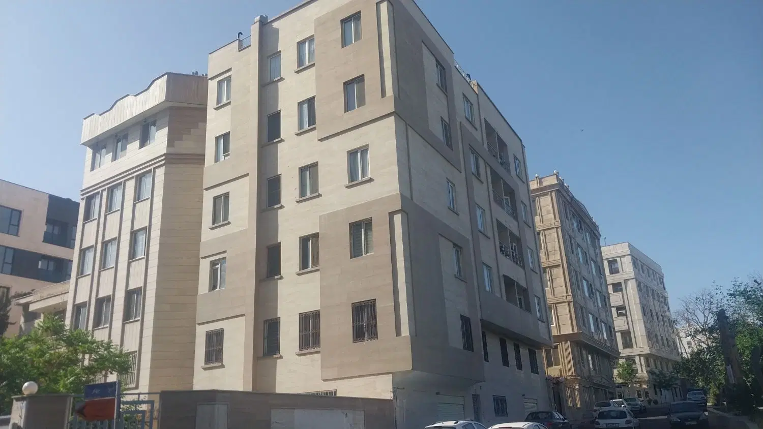 85m_اباذر خیابان الهی_2خواب