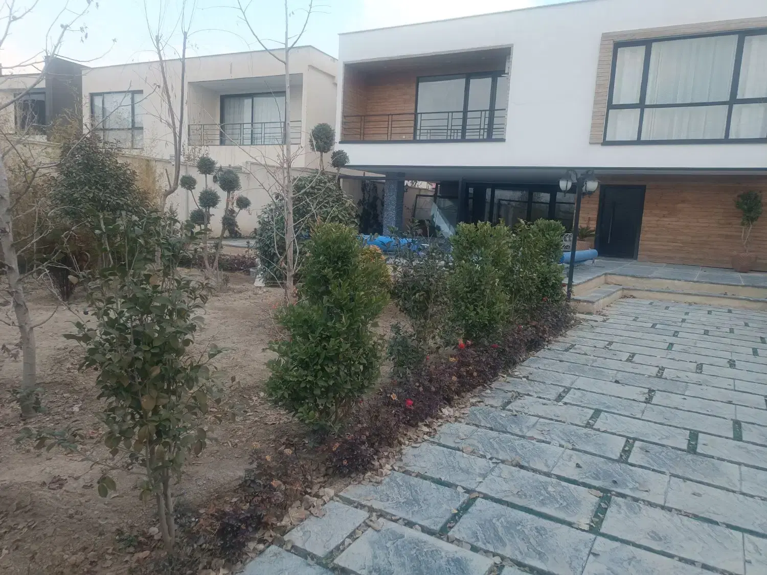 ۵۰۰متر ویلا دوبلکس سهیلیه کرج زعفرانیه