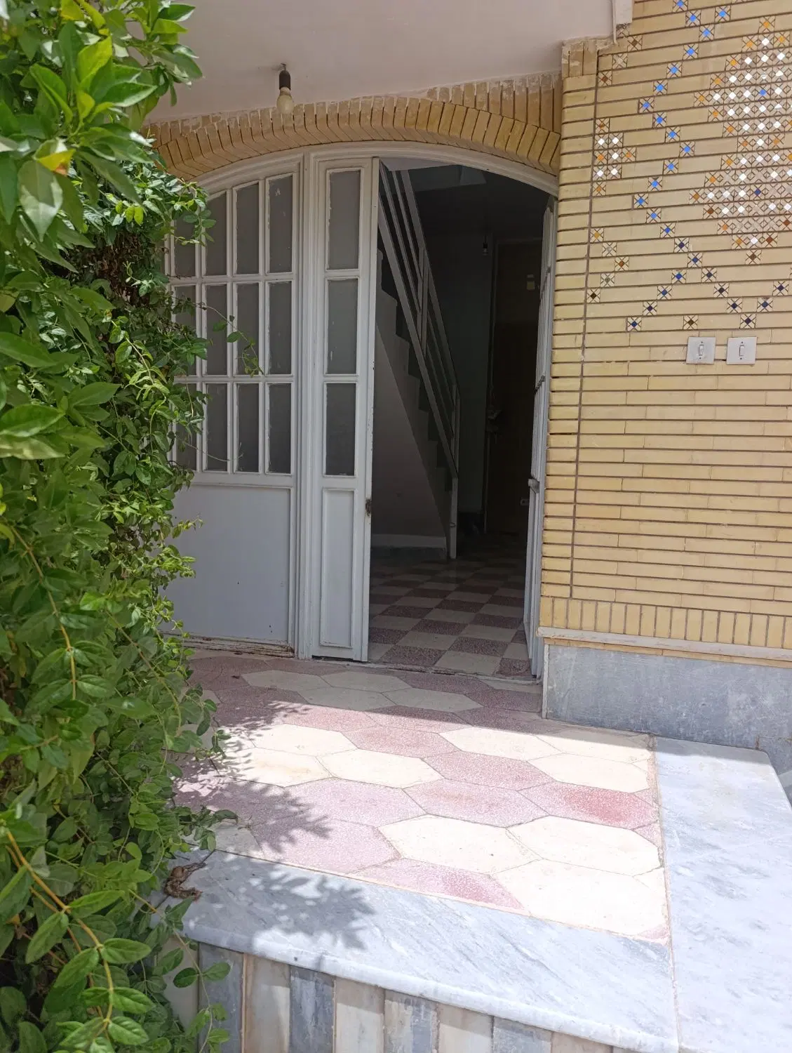 ویلایی دو طبقه