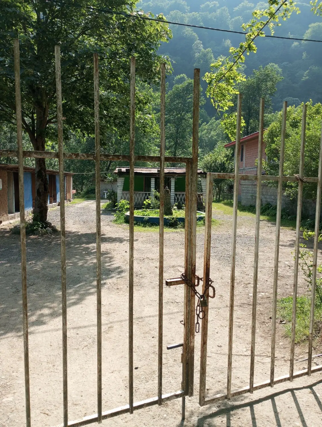 کافه باغ سنتی