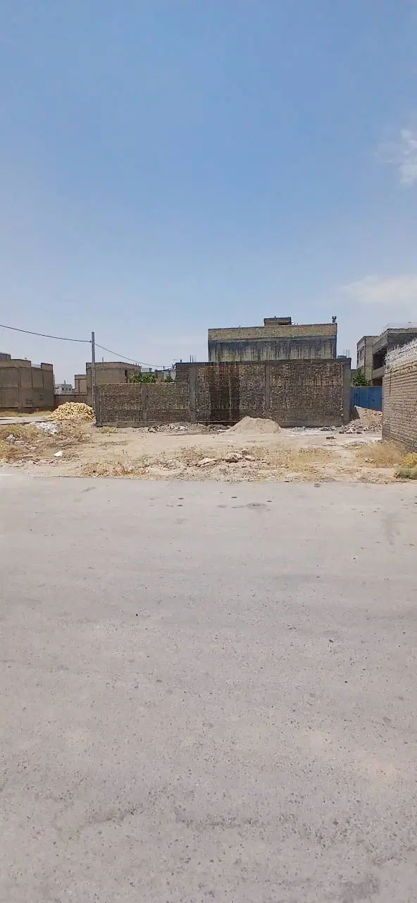 زمین ۲۴۰ متری سر دونبش