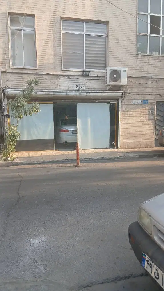 مغازه ۳۰ متری