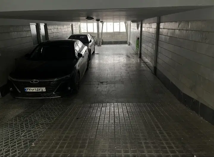 اجاره پارکینگ اصلی اپارتمان ۴ واحده