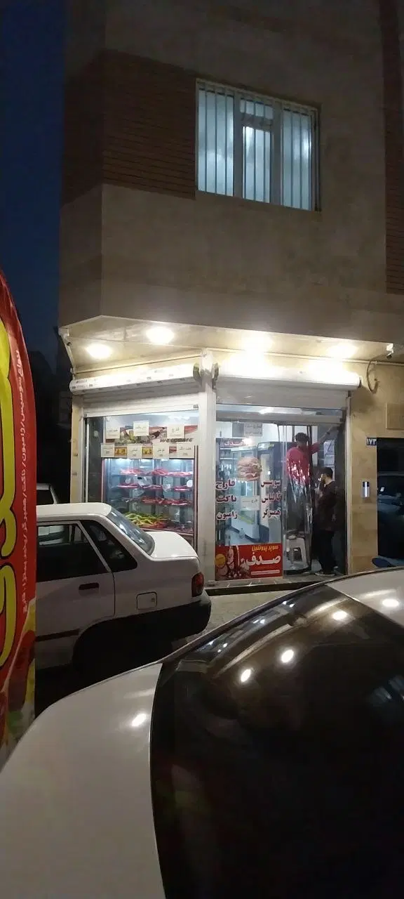 ۲۵ متر تجاری نوساز نبش کوچه