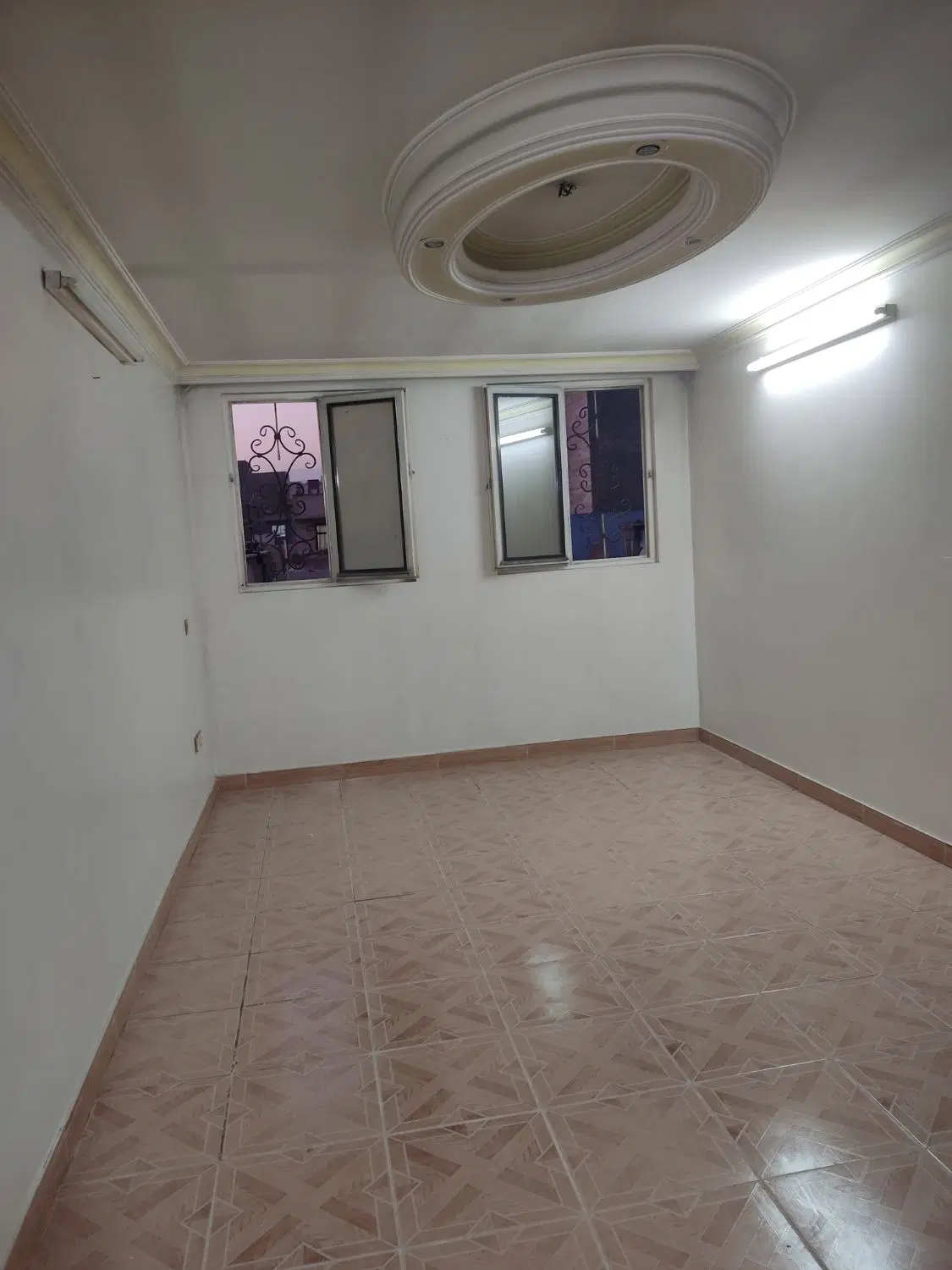 خانه آپارتمانی طبقه سوم