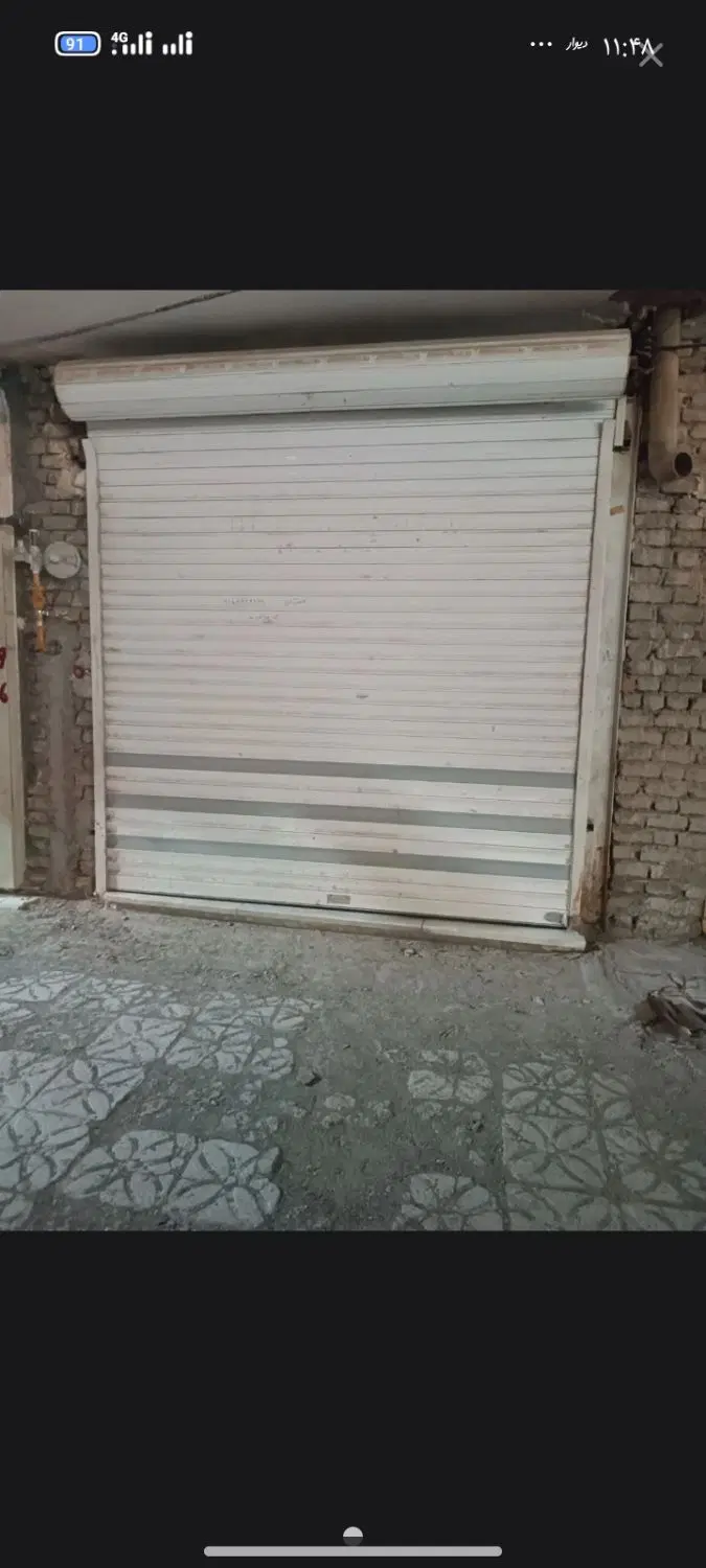 مخامو یک مغازه کوچک