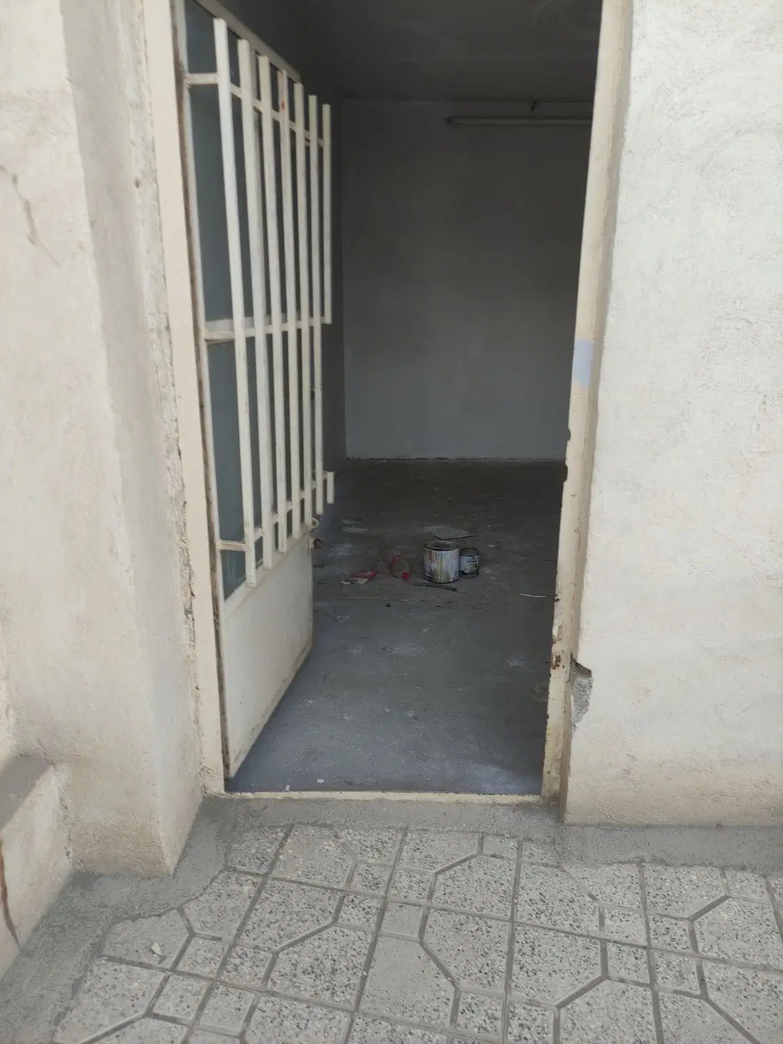 یک خانه ویلایی پشت قواره دربستی
