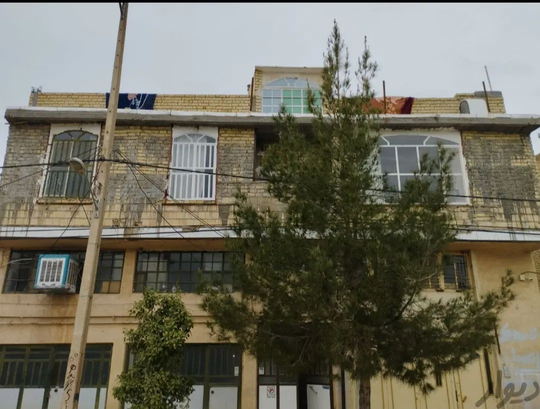 فروش منزل مسکونی طبقه دوم
