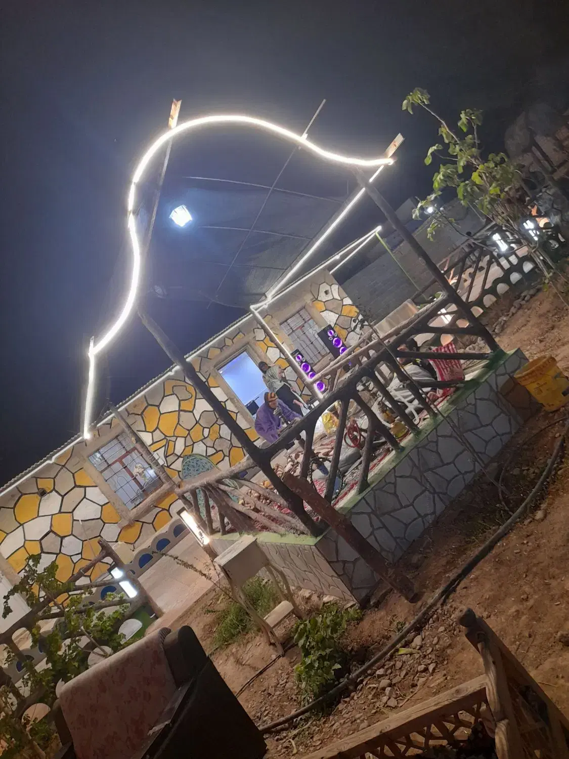 باغ بهشت در گلزار نزدیک تهران