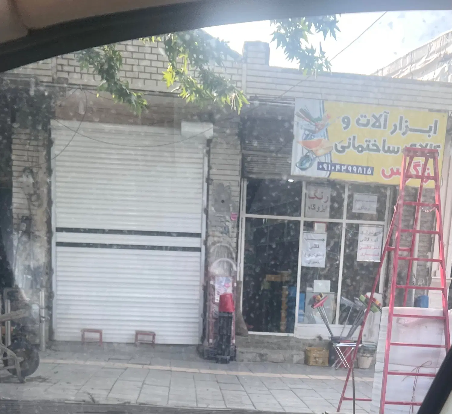 اجاره یک ورودی با ۲۰۰متر زمین خالی