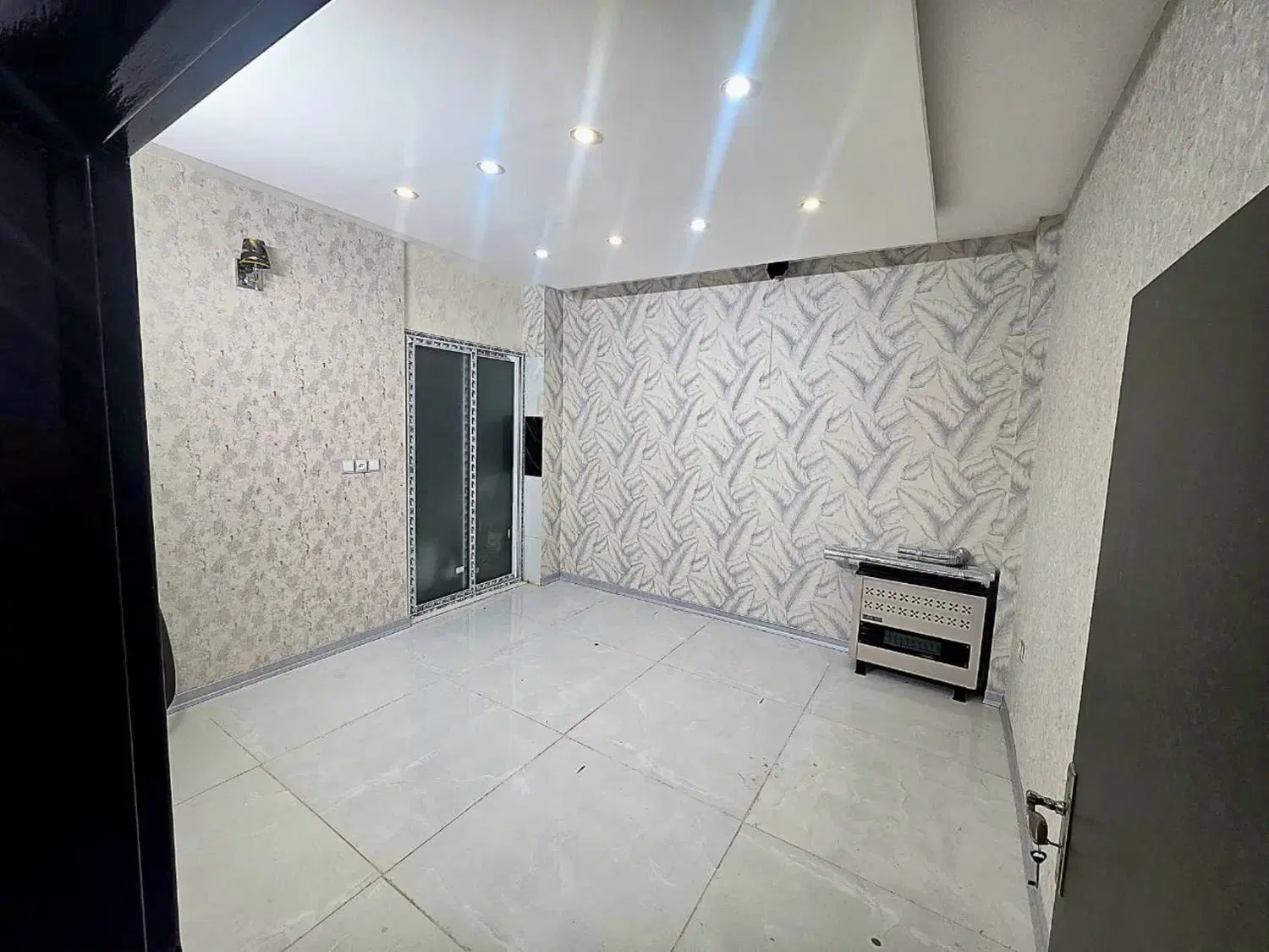 باغ کامل ۵۰۰ متری