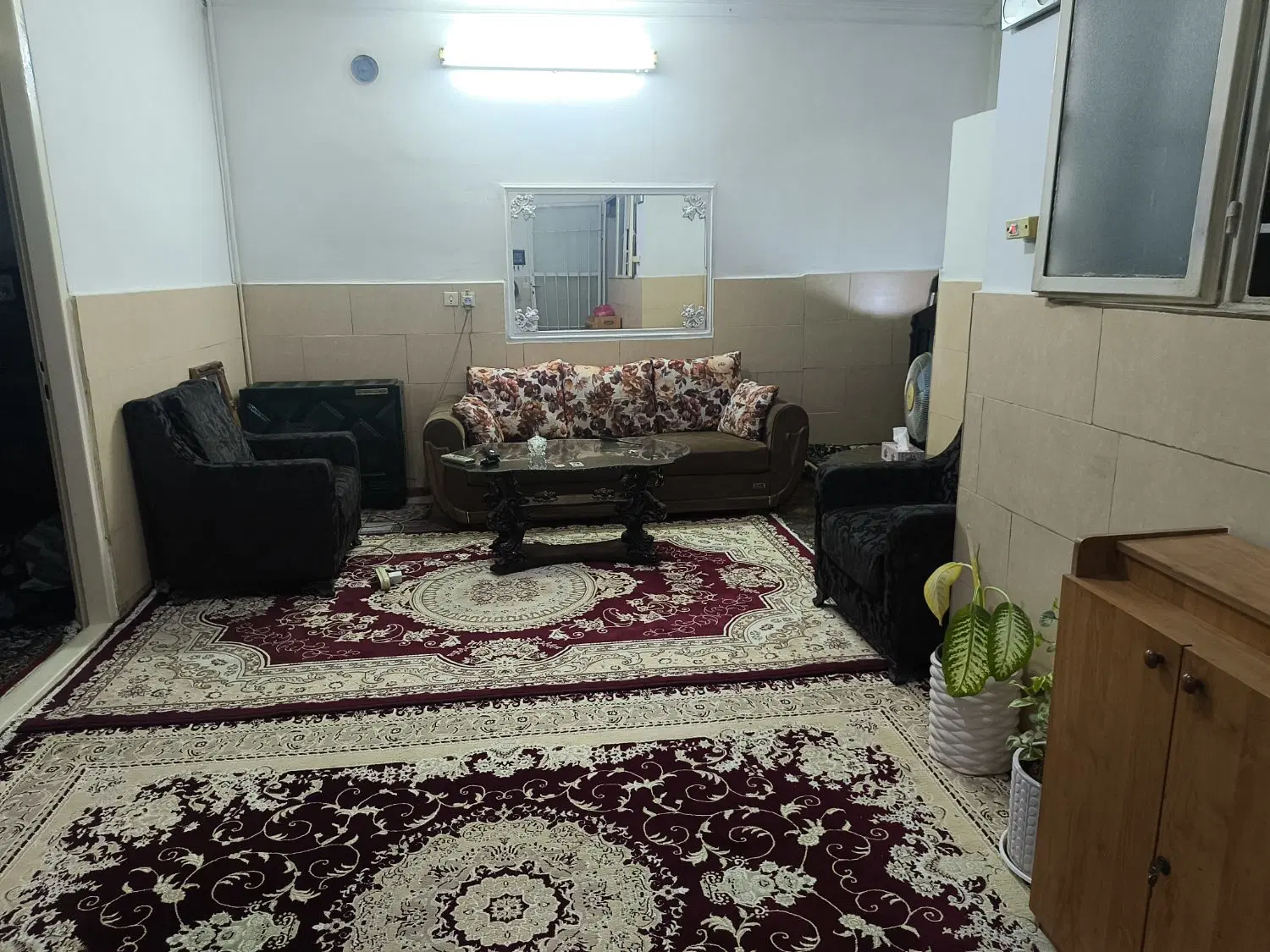 خانه یک طبقه دربست