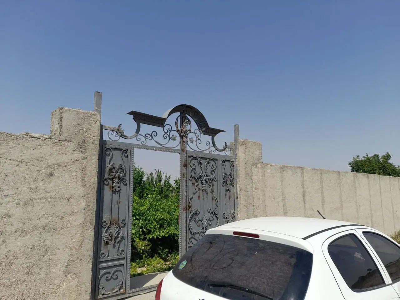 باغ چهار دیواری انجم اباد