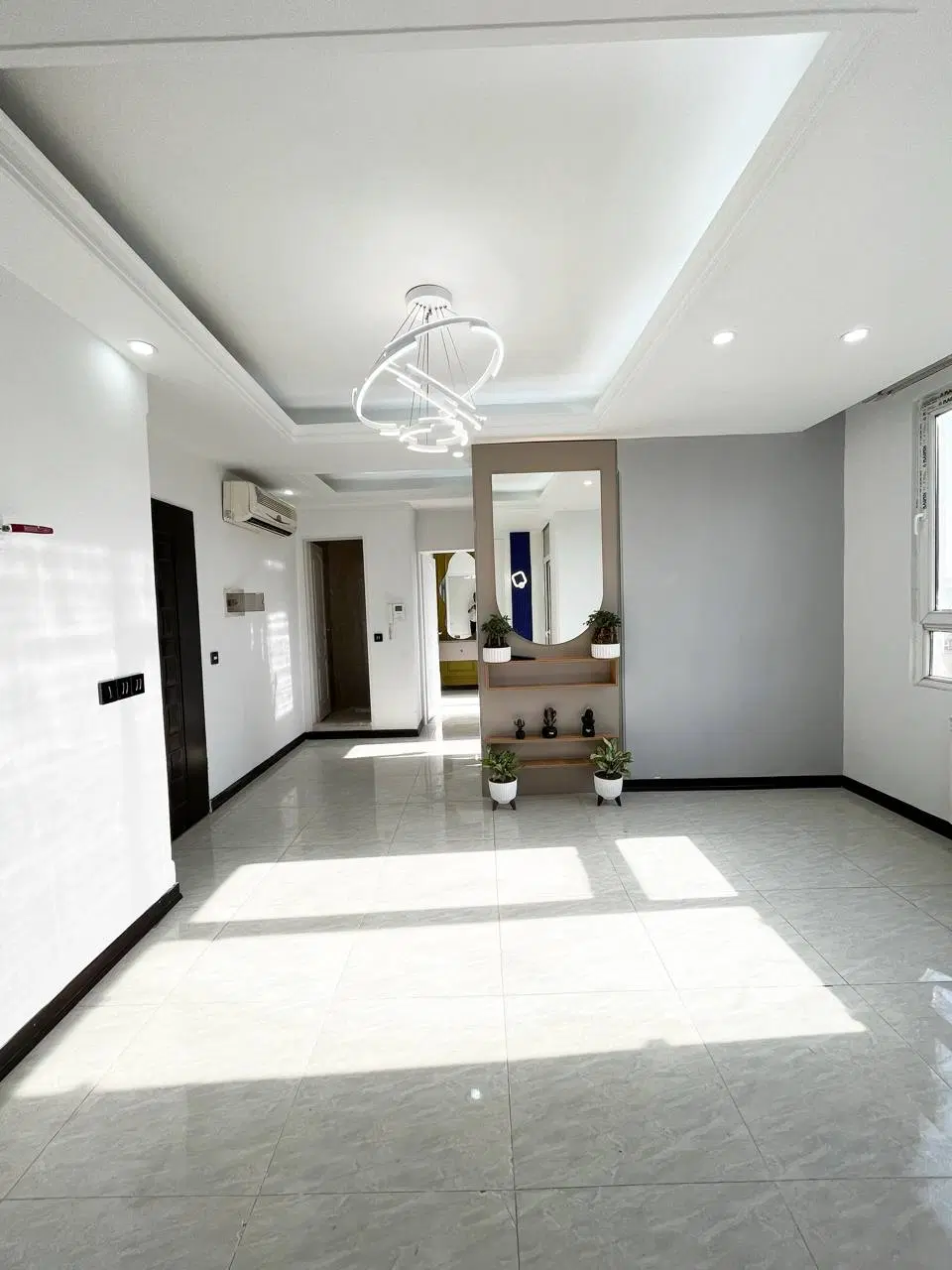 ۴۵مترسندتکبرگ_پارکینگ دار_ روبه آفتاب کم واحد