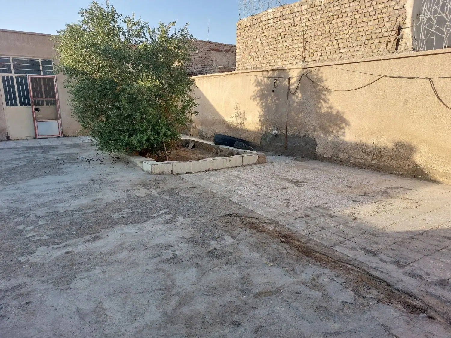 یک منزل مسکونی