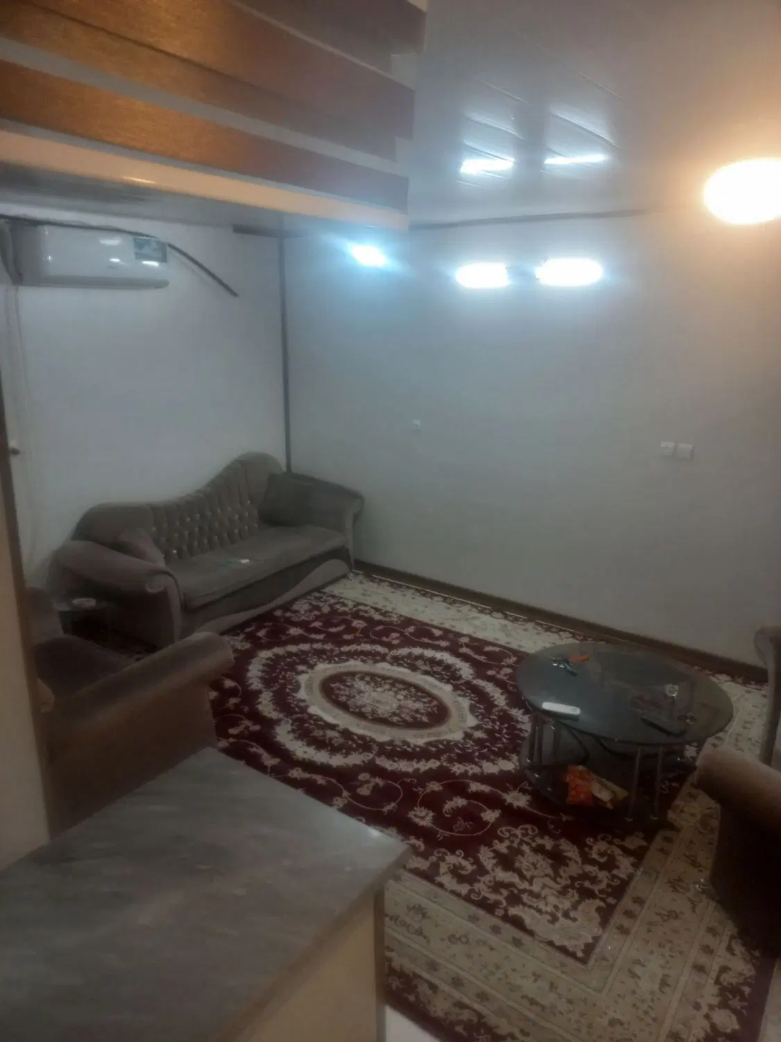 طبقه همکف راه مجزا