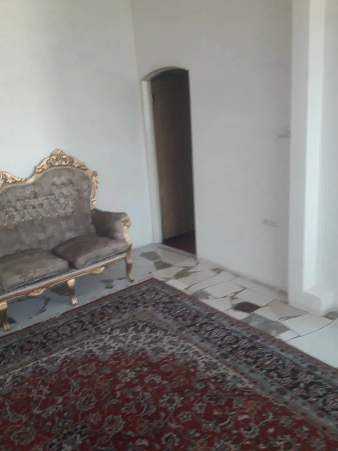 سلام دوخواب و یک خواب اجاره داده میشود ...