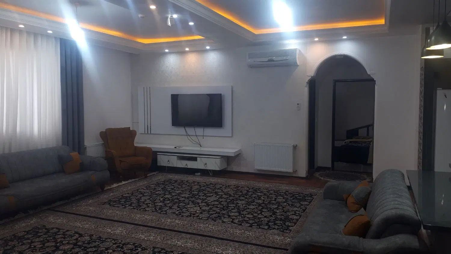 آپارتمان ۱۱۰ متر گلدشت شرقی
