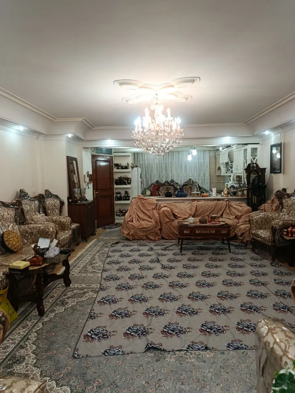 دو واحد در کنار هم به فروش می‌رسد در یک طبقه