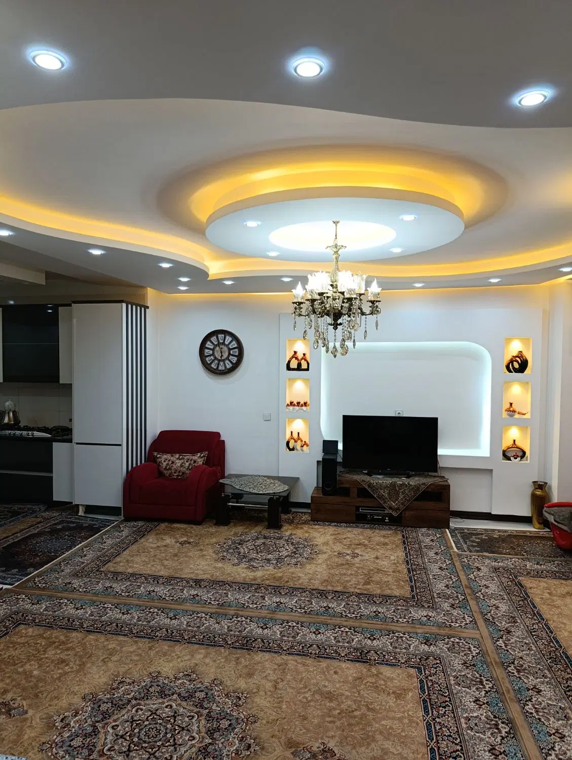 112متر آپارتمان قاضی آباد میدان دهم بهترین لوکیشن