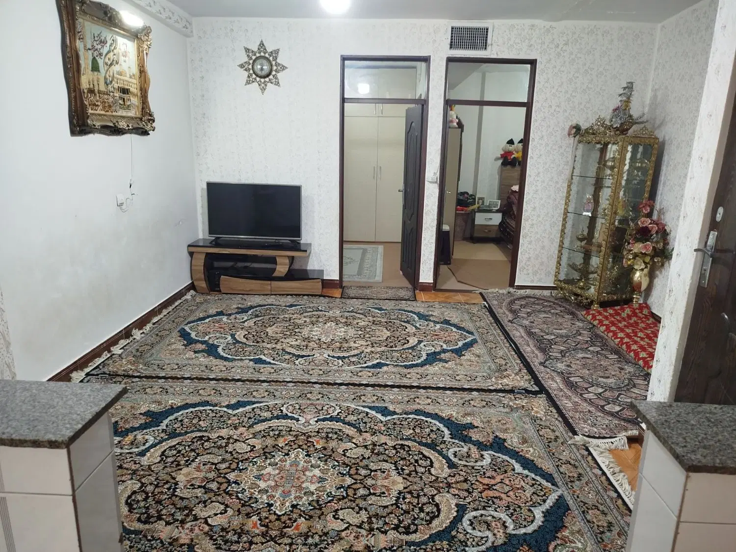 آپارتمان ۷۰ متری تمیز و تک واحدی
