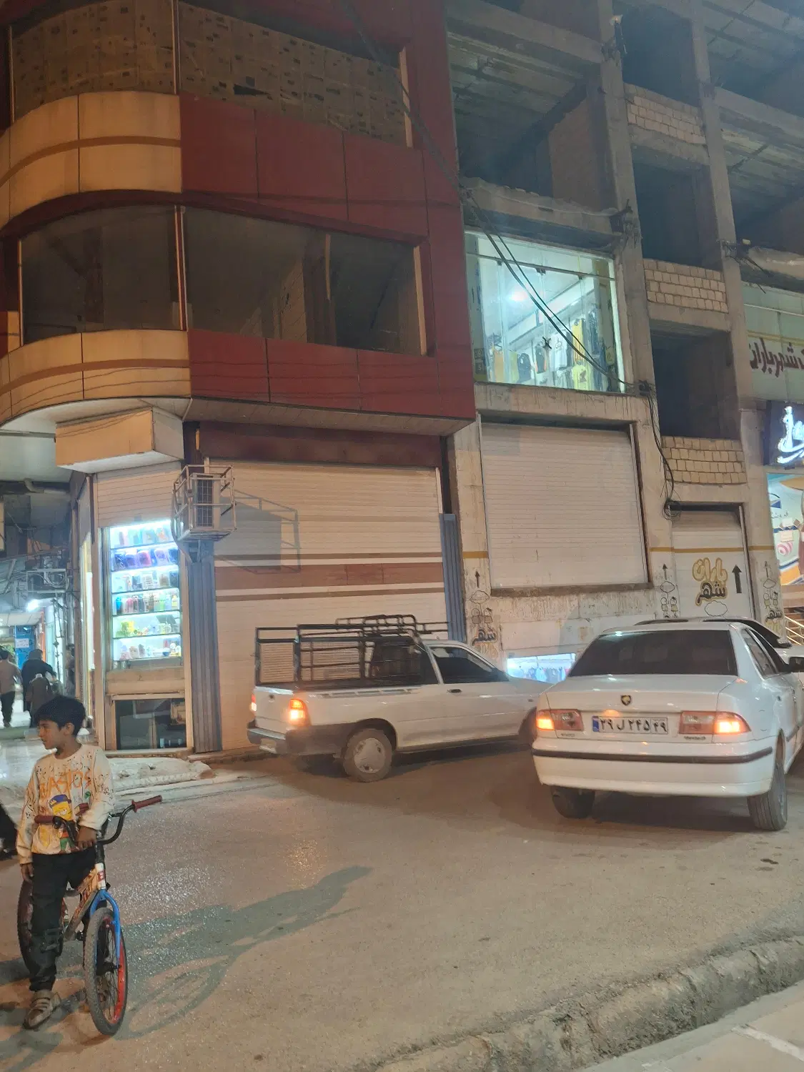 اجاره مغازه طبقه دوم جنب ستاره شهر