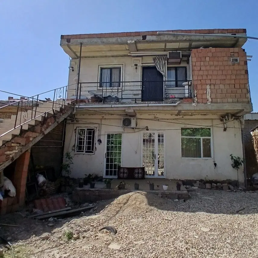 خانه دو طبقه ویلایی
