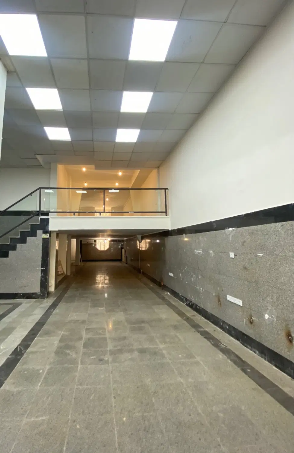 مغازه میدان معلم شهریار