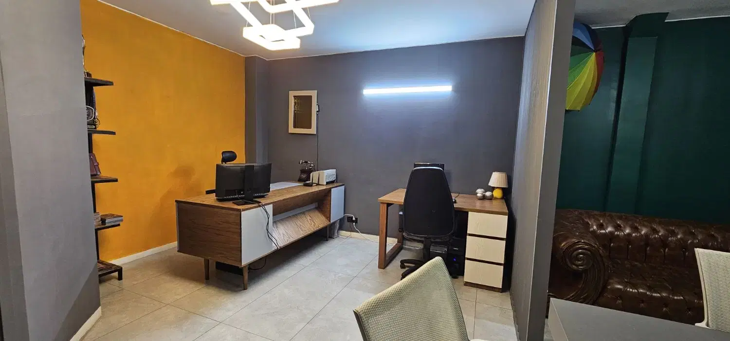 اجاره میز در دفتر کار اشتراکی