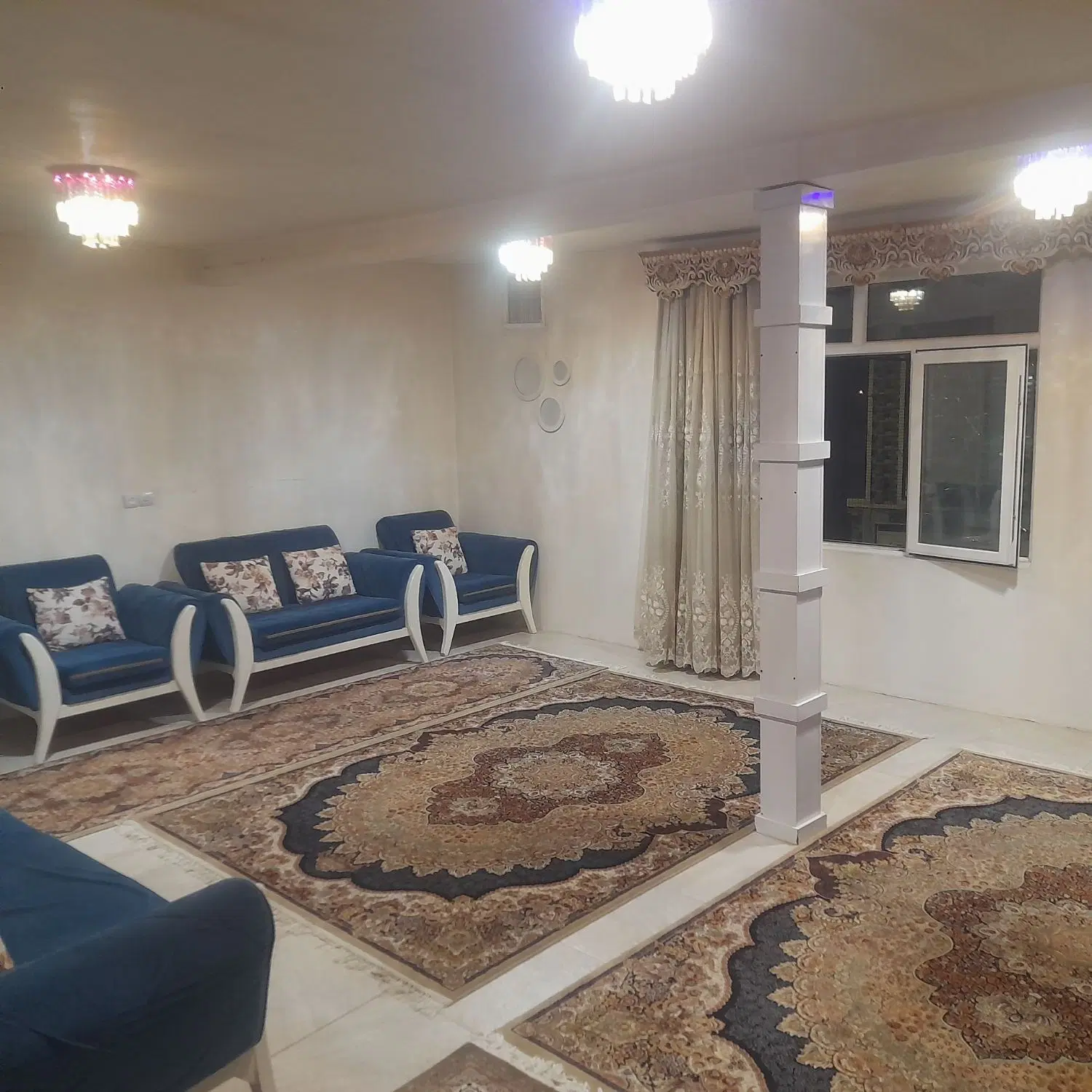 خونه ۱۳۰ متری دو خوابه بزرگ