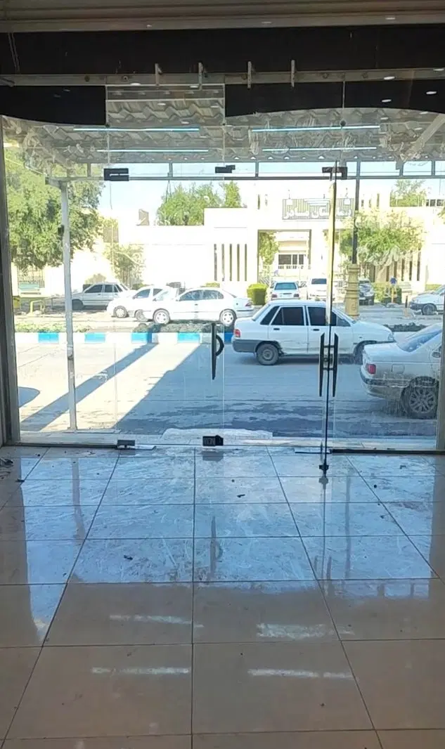 اجاره ورهن مغازه ۱۰۰متری مقابل بیمارستان مادر