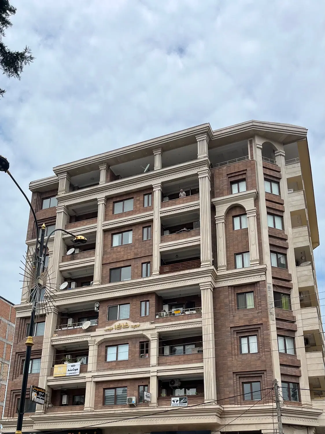 اجاره اداری در چالوس۱۰۰متر،طبقه۴