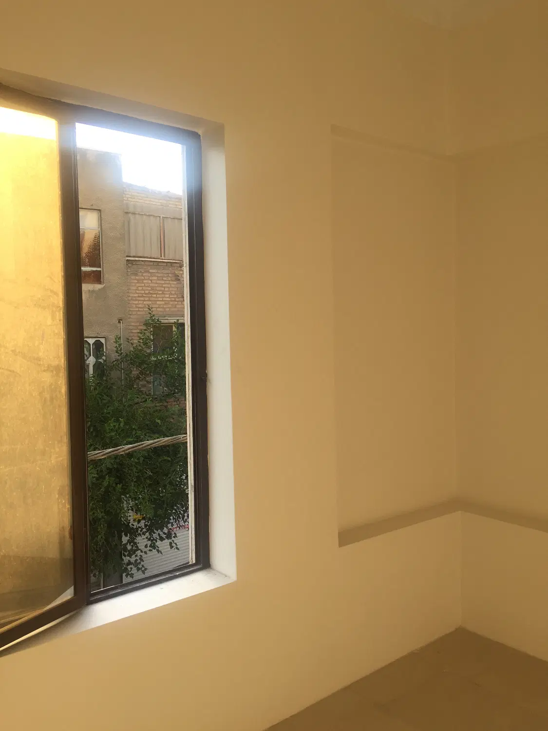 خانه دربستی یک و نیم طبقه ای کاملا مستقل