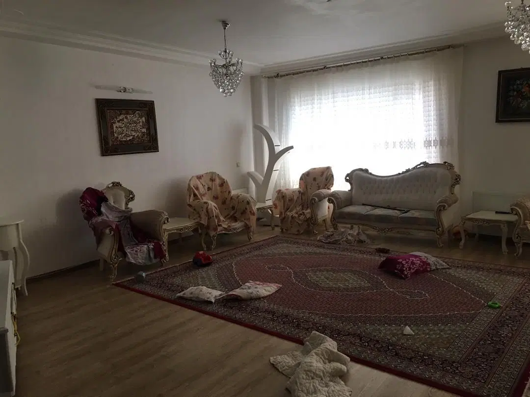 آپارتمان ۱۰۲ متر شهرک دادگستری ط۴از۴
