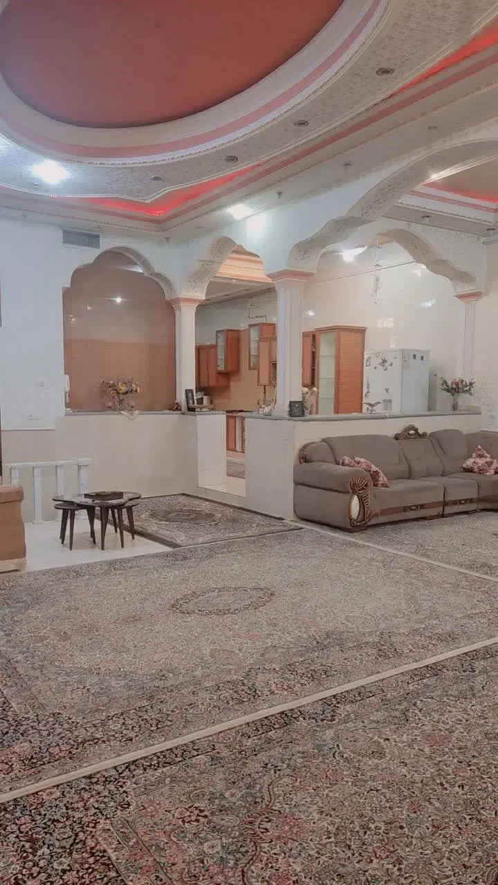 واحد یکخواب  طبقه اول خیابان هجرت