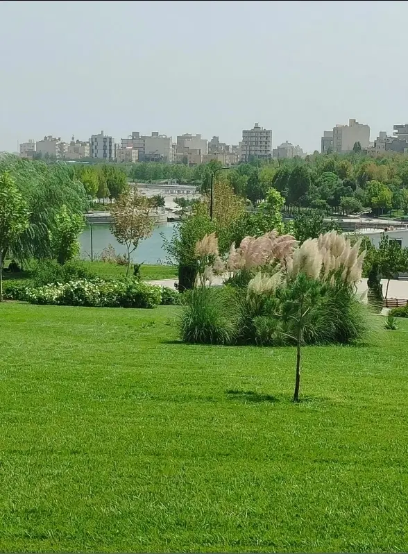 واحـ45ـد متری_خـ1ـواب_نهضـ1ـت_2قدمی دریـاچه پارک