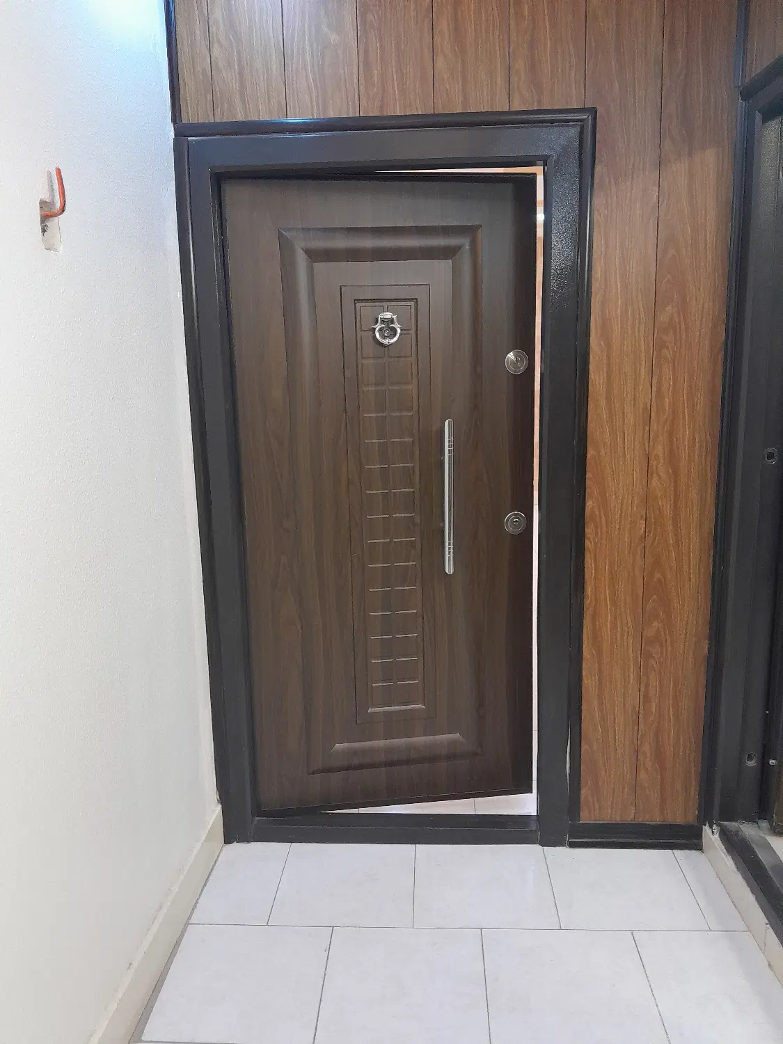 خدماتی_۸۰ متر_تاپ لوکیشن فردوسی