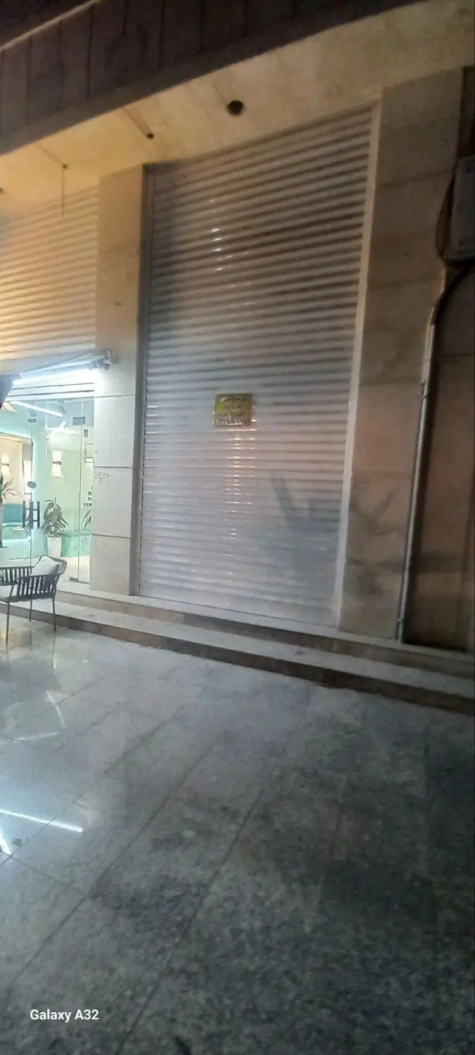 فروش مغازه بهترین لوکیشن خ کمیل