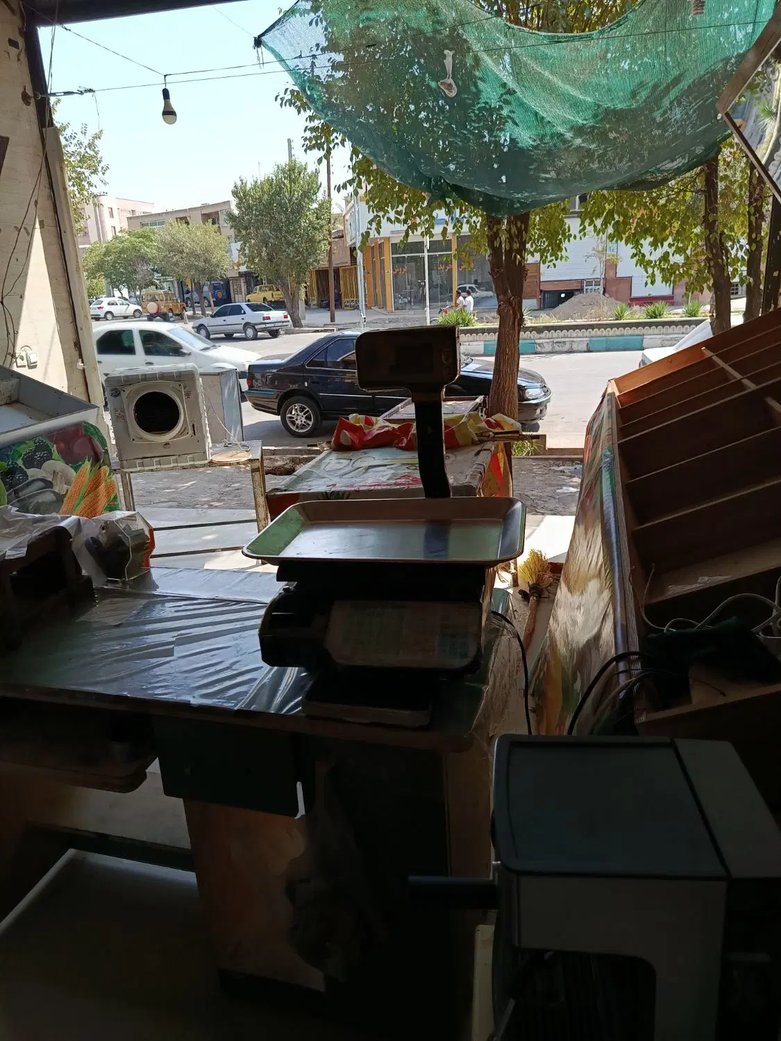 یک باب مغازه اجاره داده میشود