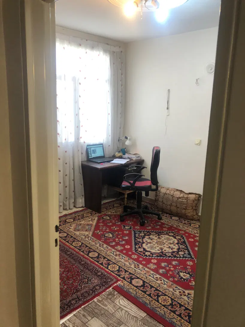 آپارتمان ۸۰ متر تهرانشرق باپارکینگ